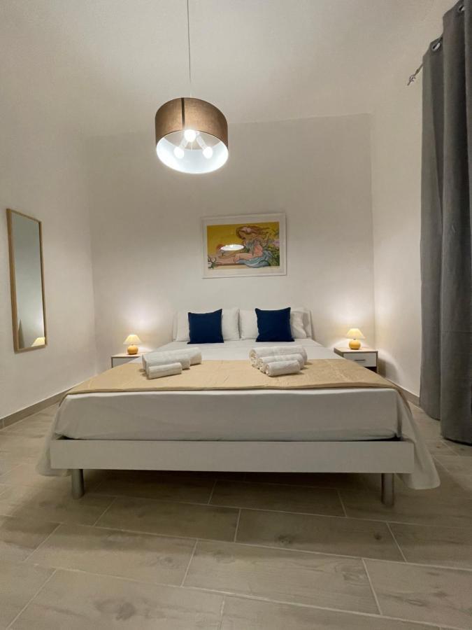 Dimora Sant Agostino Luxury Maximum Theater Apartment ปาแลร์โม ภายนอก รูปภาพ
