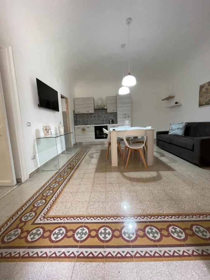 Dimora Sant Agostino Luxury Maximum Theater Apartment ปาแลร์โม ภายนอก รูปภาพ